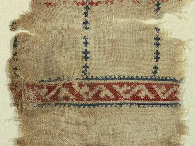 Pieza bordada del siglo 12-13. Créditos: Smithsonian Design Museum