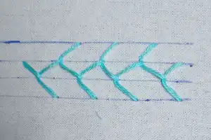 Punto Pluma Abierta (Feather Stitch Open)