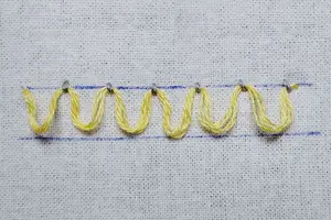 Punto Alcolchado Colgante (Pendant Couching)