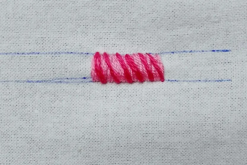 Punto satén enrollado (Whipped Satin Stitch)